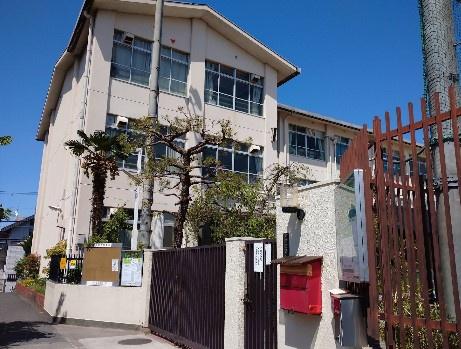 京都市伏見区深草願成町の中古一戸建て(京都市立稲荷小学校)