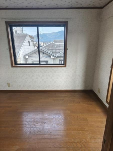 京都市山科区西野大鳥井町の中古一戸建て