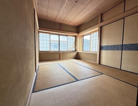 京都市山科区西野広見町　中古戸建