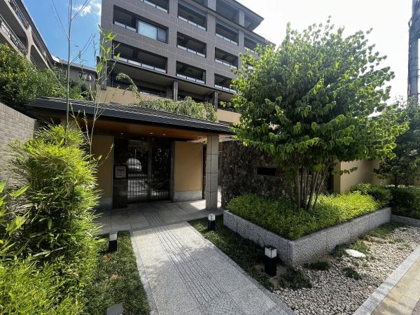 グラン・リソシエ御所西