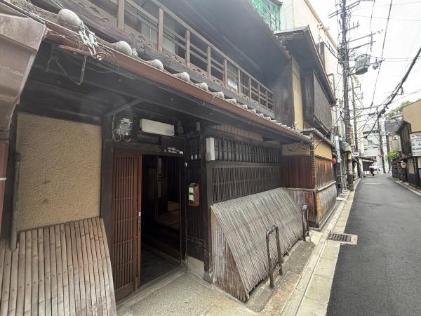 京都市東山区祇園町北側の中古一戸建て