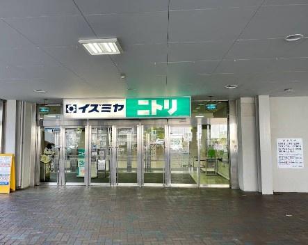 パデシオン桃山(イズミヤショッピングセンター六地蔵店)