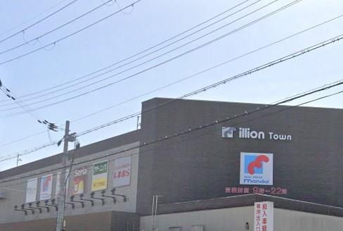 西京極ガーデンハイツ(ココカラファイン五条西小路店)