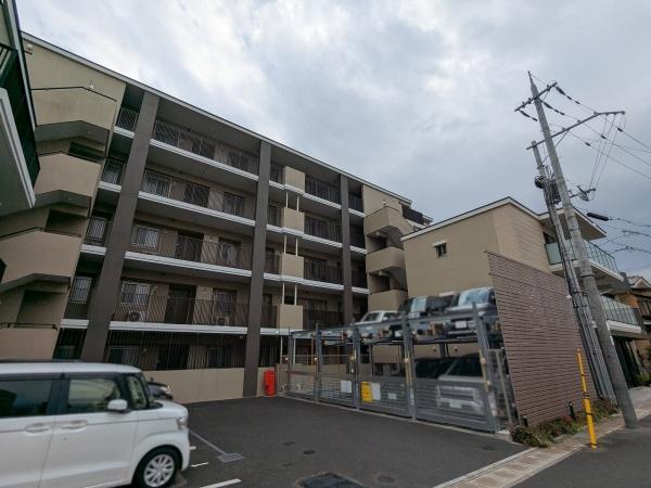 パラドール四条梅津