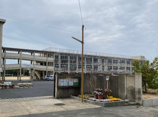 宇治市伊勢田町名木２丁目の中古一戸建て(宇治市立西宇治中学校)