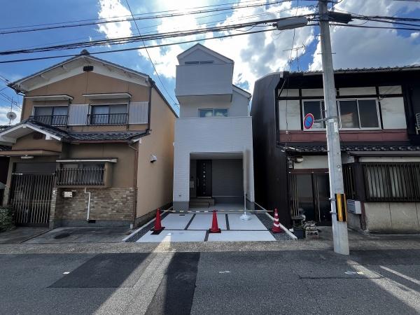 京都市山科区御陵荒巻町　新築戸建