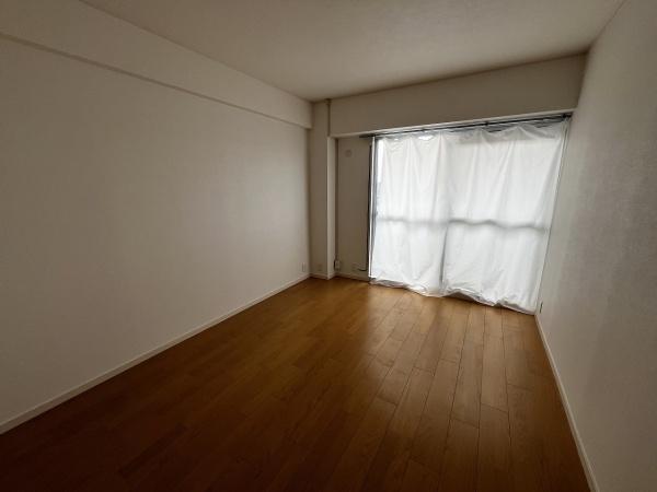 桂川ハイツ4号棟
