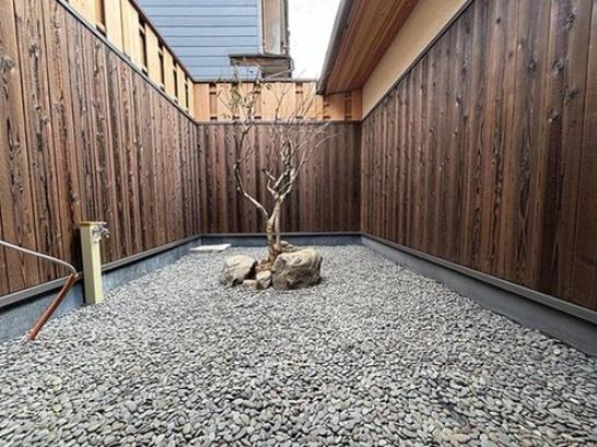 京都市左京区二条通川端東入２丁目杉本町の中古一戸建て