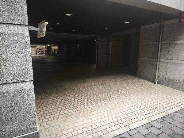 ライオンズマンション烏丸通(駐車場)