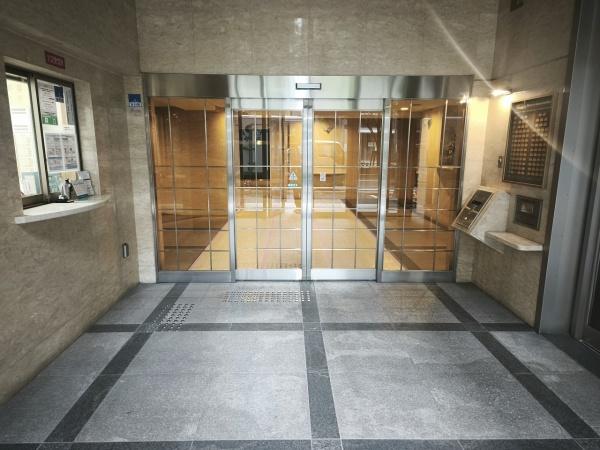 ライオンズマンション烏丸通(エントランス)