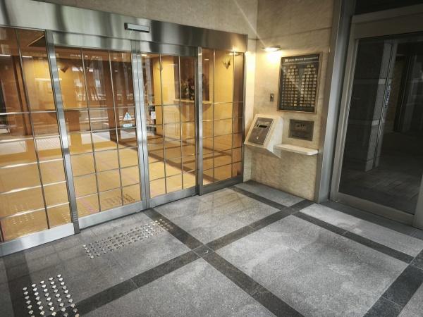 ライオンズマンション烏丸通(エントランス)