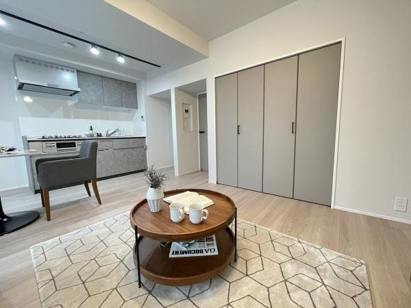 二条城東グランドハイツ(リビング)