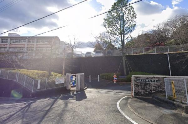 大津市仰木の里東５丁目の中古一戸建て(大津市立仰木中学校)