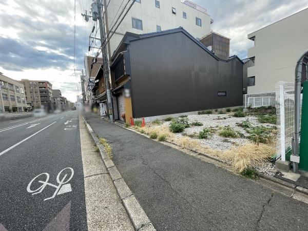 京都市上京区丸太町通黒門東入藁屋町の土地