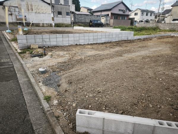 京都市北区鷹峯南鷹峯町　2号棟　新築戸建