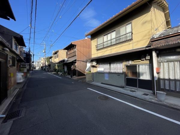 京都市上京区御前通今出川上る２丁目北町の土地
