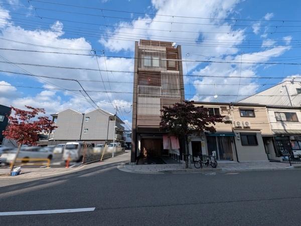 京都市左京区岡崎徳成町　ビル