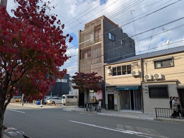 京都市左京区岡崎徳成町　ビル