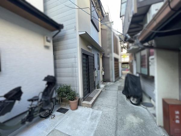 京都市東山区松原通大和大路西入弓矢町の中古一戸建て(その他現地)