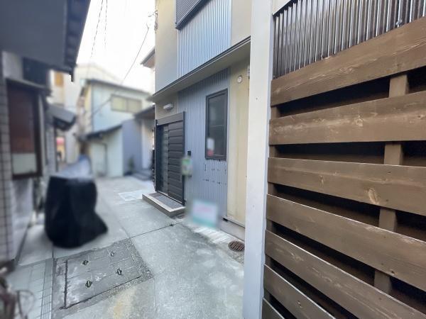 京都市東山区松原通大和大路西入弓矢町の中古一戸建て(その他現地)