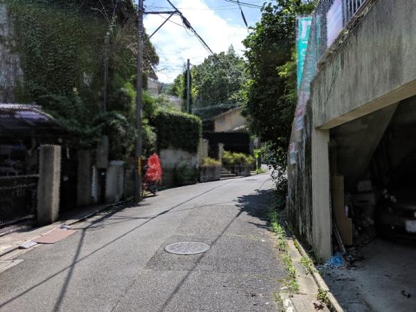 京都市東山区清水3丁目の中古一戸建て(前面道路含む現地写真)