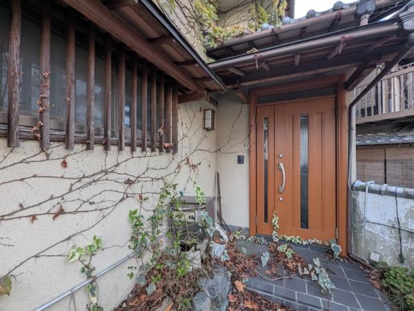 京都市東山区清水3丁目の中古一戸建て(玄関)