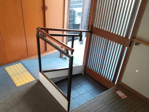 京都市北区平野上柳町の中古一戸建て(玄関)