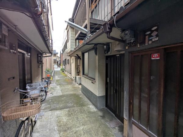 京都市下京区西洞院通六条下る西側町の中古一戸建て