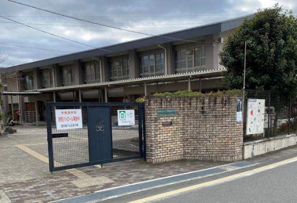 京都市右京区西京極西向河原町　新築戸建(京都市立西京極西小学校)