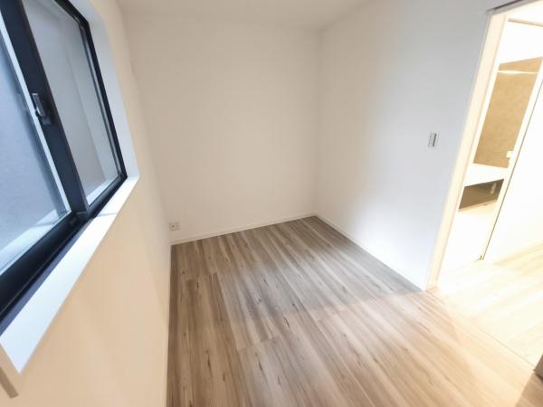 京都市右京区西京極西向河原町　新築戸建