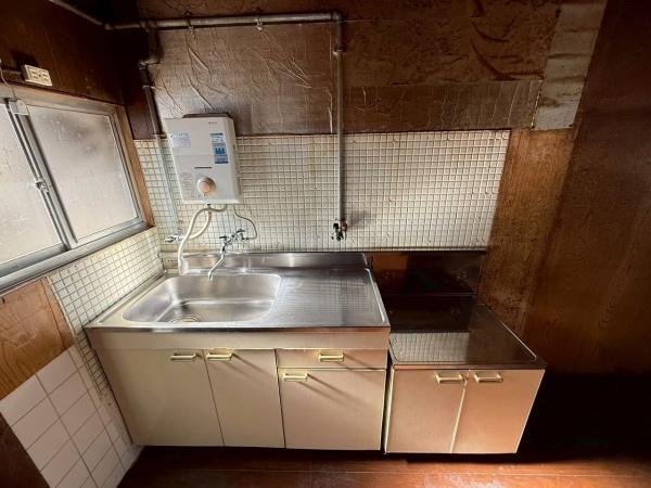 京都市中京区西ノ京西鹿垣町の中古一戸建て