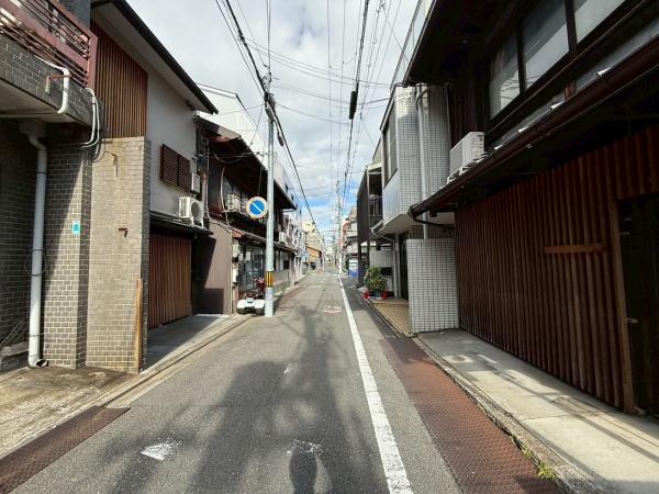 京都市中京区小川通六角下る元本能寺町の土地