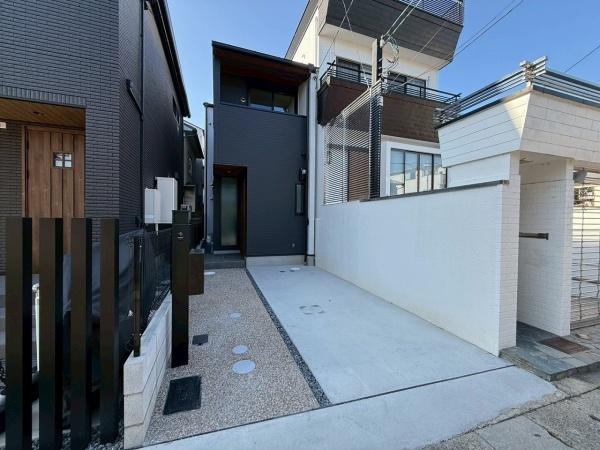 京都市右京区嵯峨野有栖川町　新築戸建