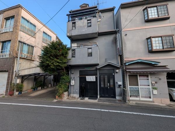 京都市上京区仁和寺街道御前通西入下横町の中古一戸建て