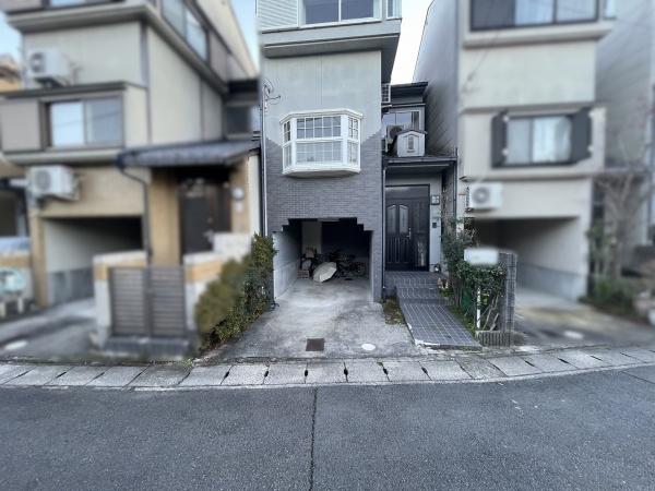 京都市右京区嵯峨広沢南野町の中古一戸建て