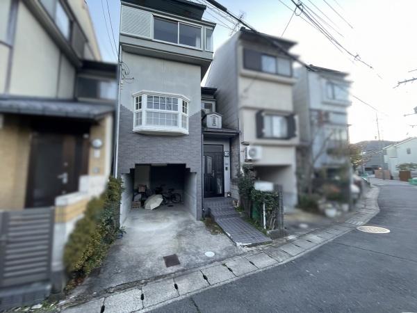 京都市右京区嵯峨広沢南野町　中古戸建