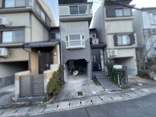 京都市右京区嵯峨広沢南野町の中古一戸建て