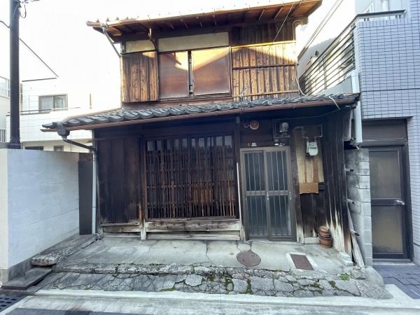 京都市中京区西ノ京池ノ内町　中古戸建
