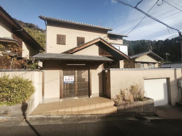 京都市東山区清閑寺霊山町の中古一戸建て
