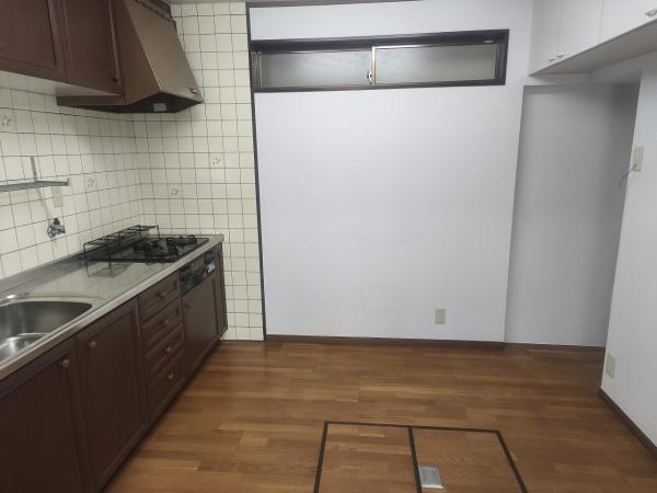 京都市山科区川田御出町　中古戸建