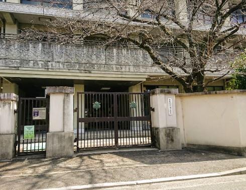 京都市左京区下鴨中川原町の中古一戸建て(京都市立下鴨小学校)