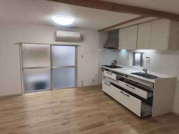 京都市右京区御室岡ノ裾町　中古テラスハウス