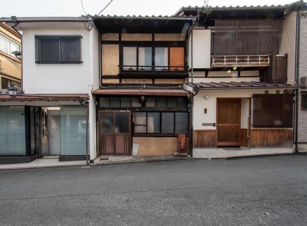 京都市東山区中之町　中古テラスハウス