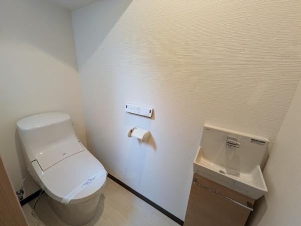 京都市中京区三条通油小路下る三条油小路町の中古一戸建て