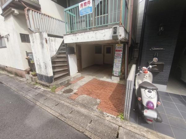 京都市右京区太秦馬塚町の土地