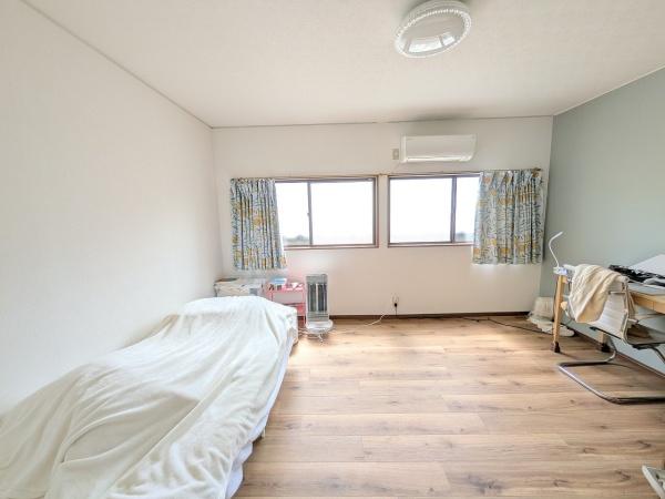 京都市中京区西ノ京冷泉町　中古戸建
