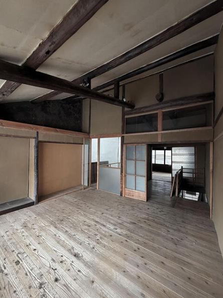 京都市左京区新麩屋町通仁王門下る大菊町の中古一戸建て