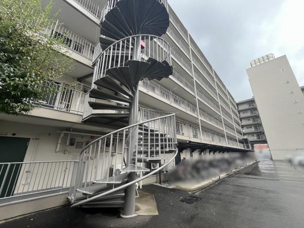 吉祥院ガーデンハイツC棟