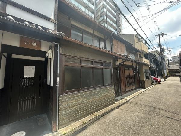 京都市中京区六角通油小路西入越後町の中古一戸建て