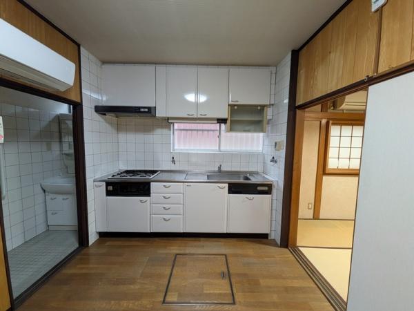 京都市上京区下長者町通千本西入六番町の土地